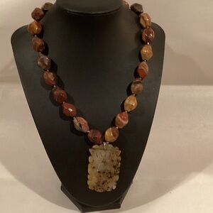 Elegant Multicolor Beaded Necklace with Pendant